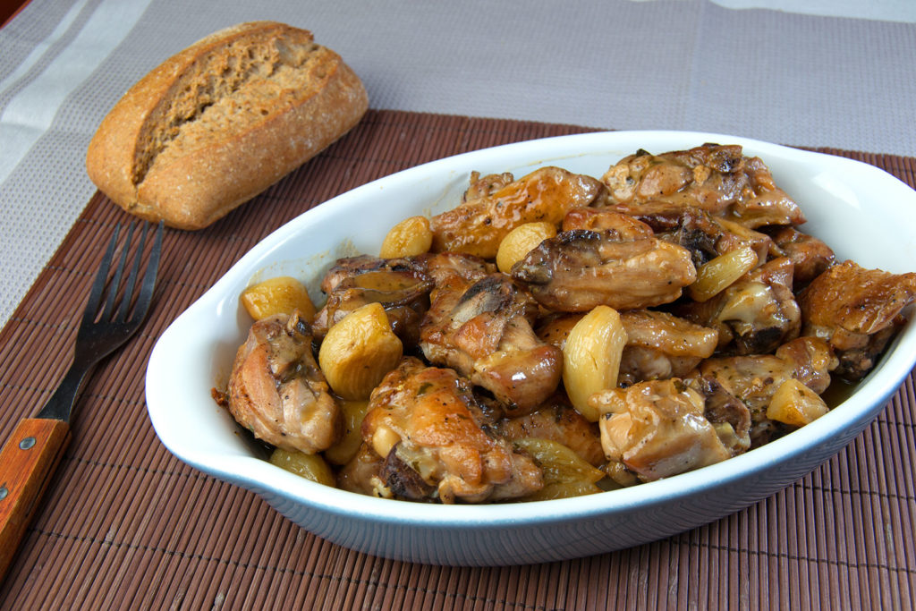 pollo al ajillo